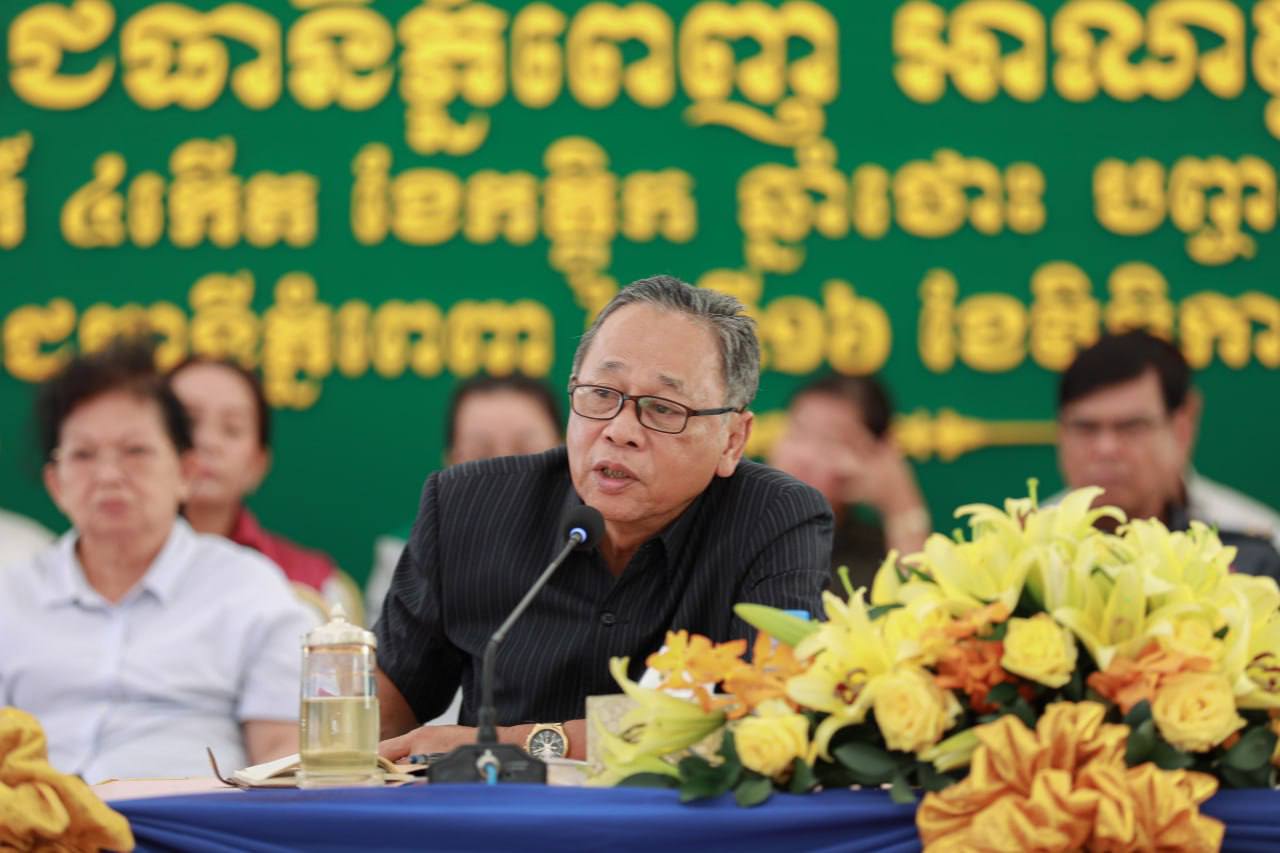 ប្រជាពលរដ្ឋ នៅខណ្ឌ៧មករា ស្នើរដល់អាជ្ញាធរ ដាក់របាំងពុះចែក ទ្រូងផ្លូវនៅសង្កាត់អូឬស្សីទី២ ដើមឈើបាក់ រលំ លើយានយន្ត និង ការស្ថាបនាលូជាដើម