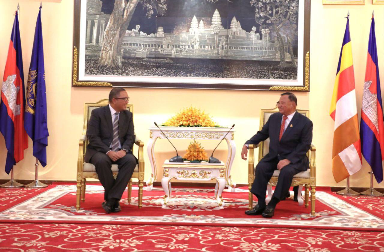 សម្តេចភក្តីប្រធានព្រឹទ្ធសភាអនុញ្ញាតឱ្យឯកអគ្គរដ្ឋទូតសាធារណរដ្ឋឥណ្ឌូណេស៊ីចូលជួបសម្តែងការគួរសម