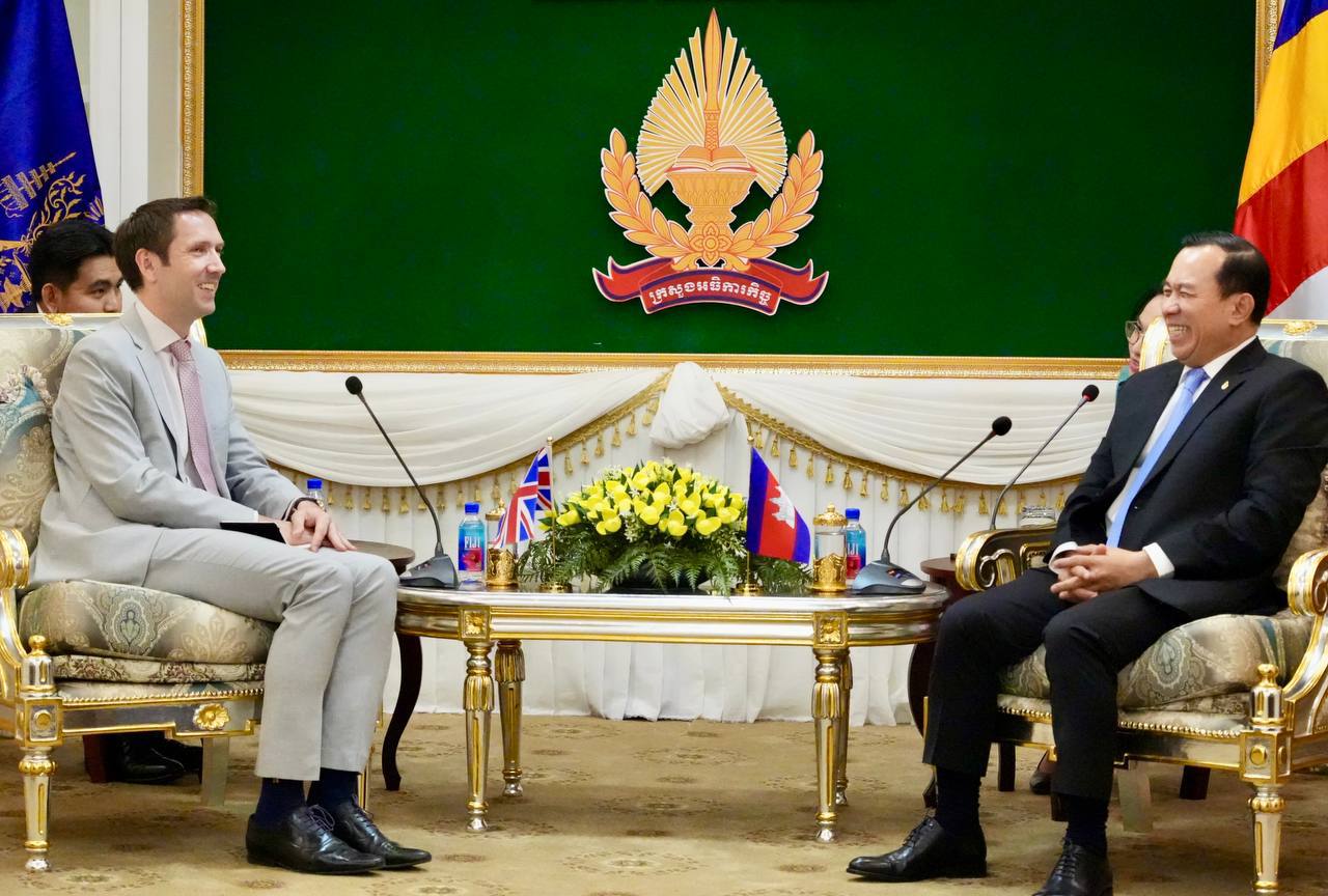 ឯកអគ្គរាជទូតចក្រភពអង់គ្លេស ពិនិត្យមើលលទ្ធភាព ដើម្បីចុះអនុស្សរណៈនៃការយោគយល់គ្នាជាមួយក្រសួងអធិការកិច្ច