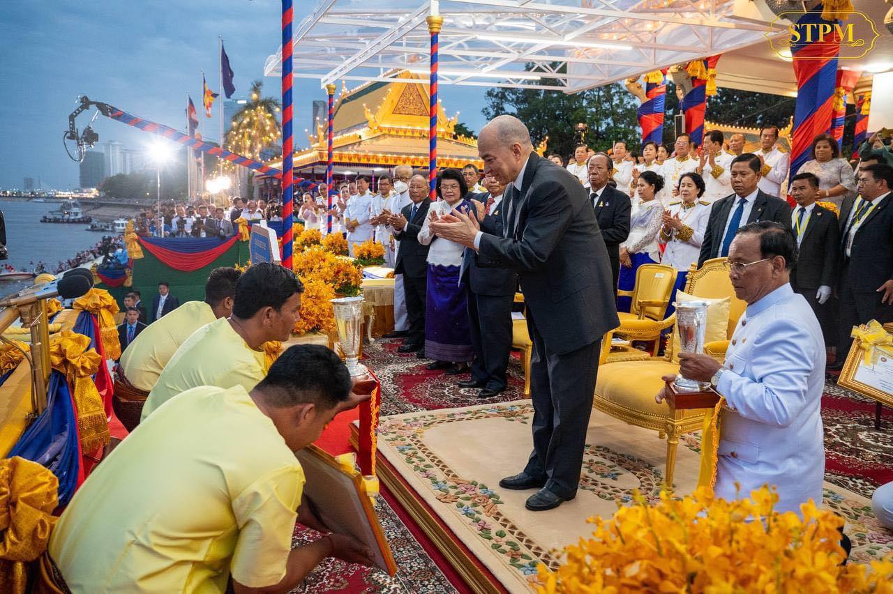 អ្នកនាំពាក្យរាជរដ្ឋាភិបាល៖ ជោគជ័យនៃព្រះរាជពិធីបុណ្យ អុំទូក គឺជាសមិទ្ធផលដ៏ធំមួយទៀតនៃរាជរដ្ឋាភិបាលដឹកនាំ ដោយសម្តេចធិបតី ហ៊ុន ម៉ាណែត