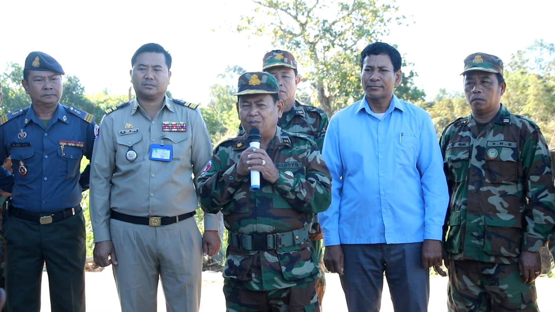 អតីតយុទ្ឋជនពិការ និងគ្រួសាអតីតយុទ្ធជនពលីមាន ជីវភាពលំបាក ខ្វះខាត ទទួលអំណោយសម្តេចមហាបវរធិបតី ហ៊ុន ម៉ាណែត និង លោកជំទាវ