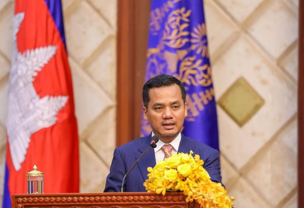 រដ្ឋមន្ត្រីក្រសួងមហាផ្ទៃ ណែនាំអាជ្ញាធរទប់ស្កាត់បាតុភាពអវិជ្ជមានក្នុងសង្គម ដើម្បីបន្តធានាបរិយាកាសបោះឆ្នោតអសកលឆ្នាំ២០២៤ឱ្យបានល្អប្រសើរ