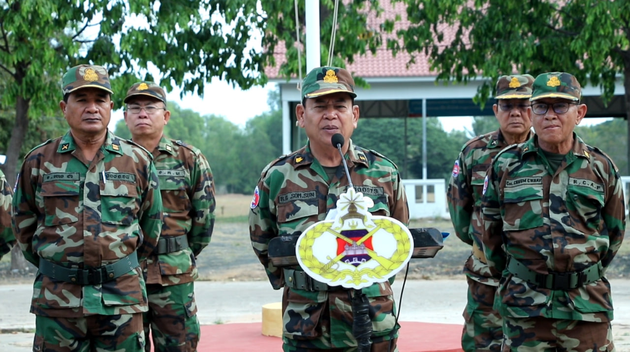 មេបញ្ជាការតំបន់ប្រតិបត្តិការសឹករងកំពង់ធំ ផ្សព្វផ្សាយអនុសាសន៍ថ្មីៗ និងបទបញ្ជារបស់សម្ដេចធិបតី ហ៊ុន ម៉ាណែត