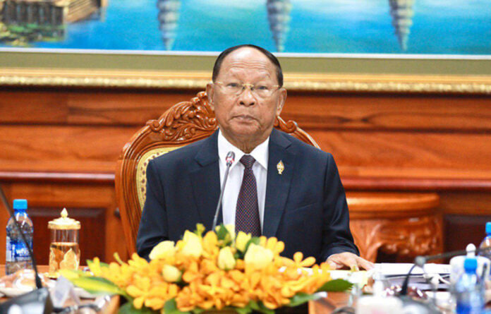 សារលិខិតជូនពរ សម្តេចអគ្គមហាពញាចក្រី ហេងសំរិន ប្រធានកិត្តិយសក្រុមឧត្តមប្រឹក្សាផ្ទាល់ព្រះមហាក្សត្រ និងសម្តេចធម្មវិសុទ្ធវង្សា របស់ឯកឧត្តម វង្សី វិស្សុត ឧបនាយករដ្ឋមន្រ្តីប្រចាំការ ជូនក្នុងឱកាសចូលឆ្នាំថ្មី ឆ្នាំសាកល២០២៤