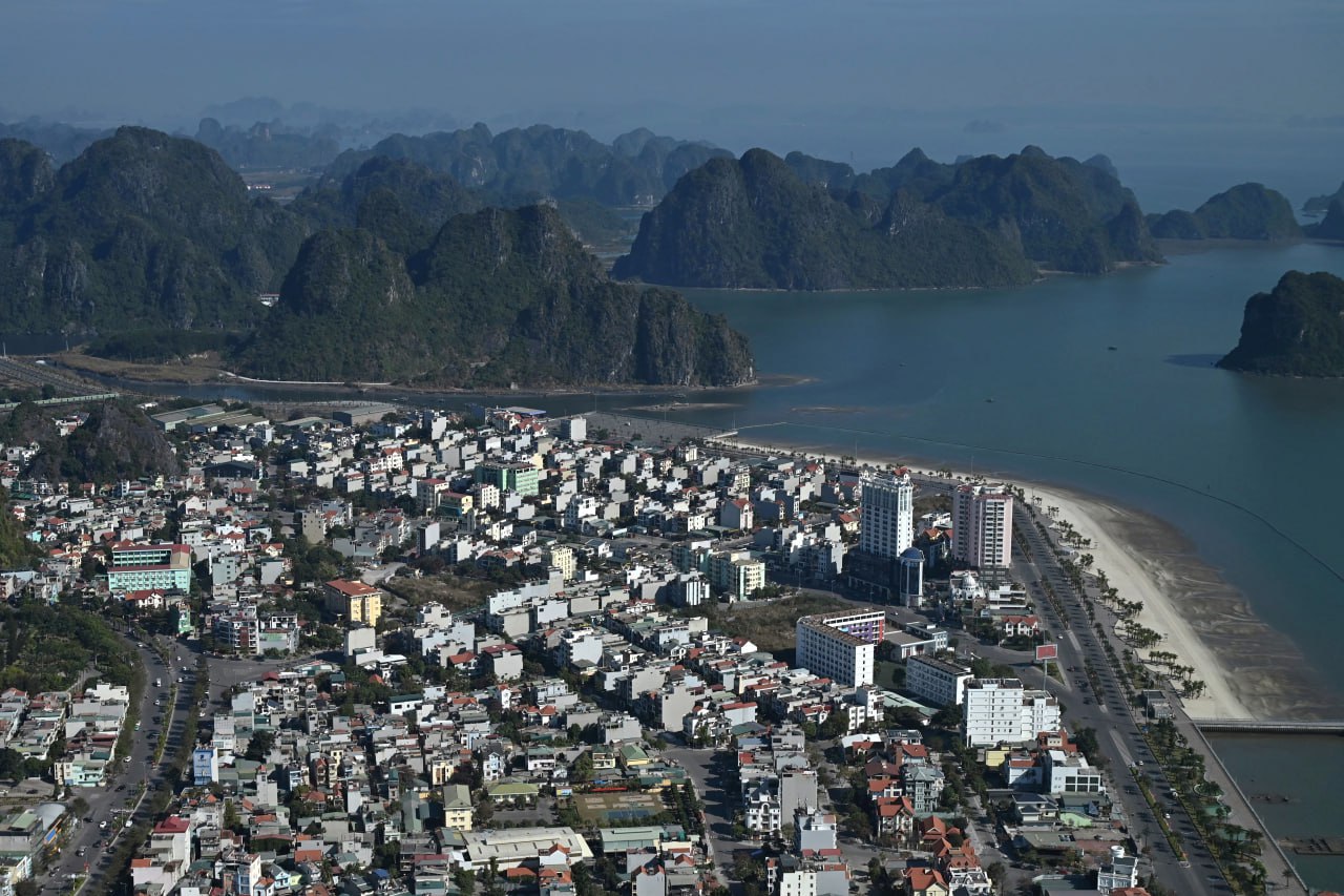 ឈូងសមុទ្រ Ha Long ដ៏ល្បីរបស់វៀតណាម កំពុងធ្លាក់ចុះភាពទាក់ទាញ