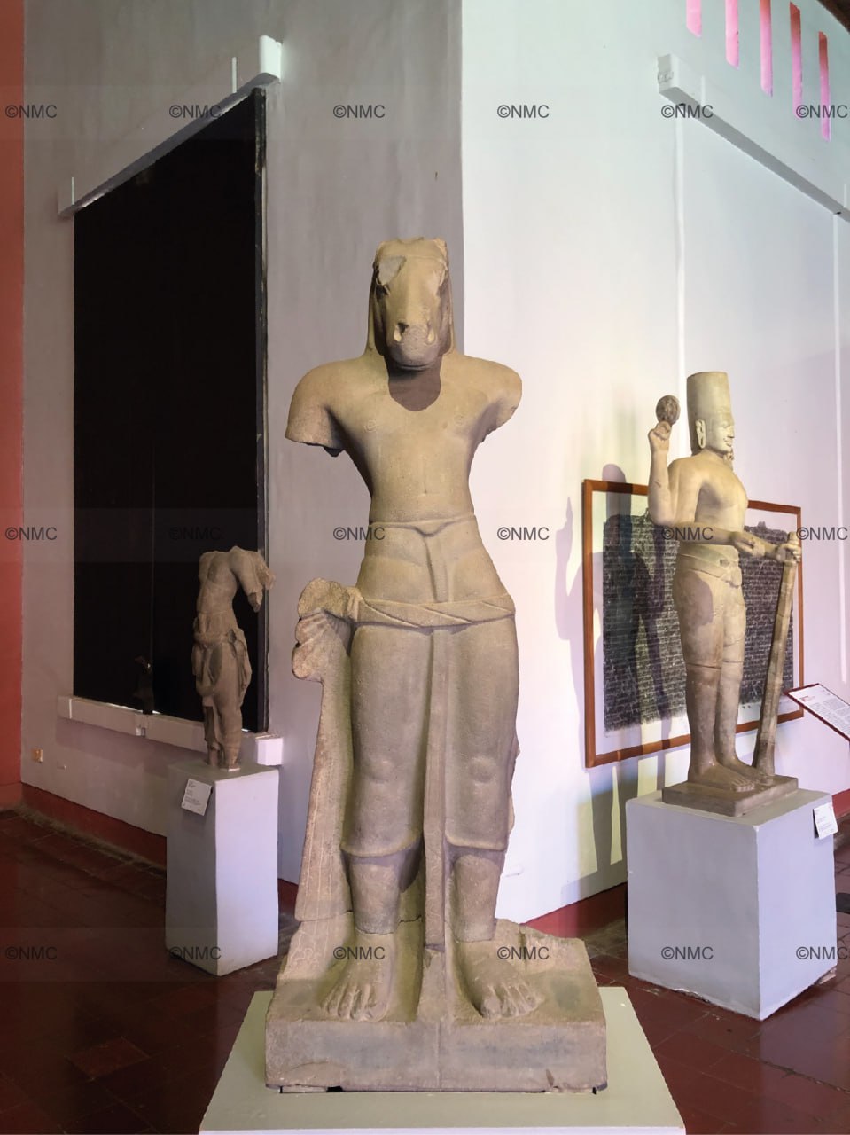 ពាជីមុខ ឬវាជីមុខ