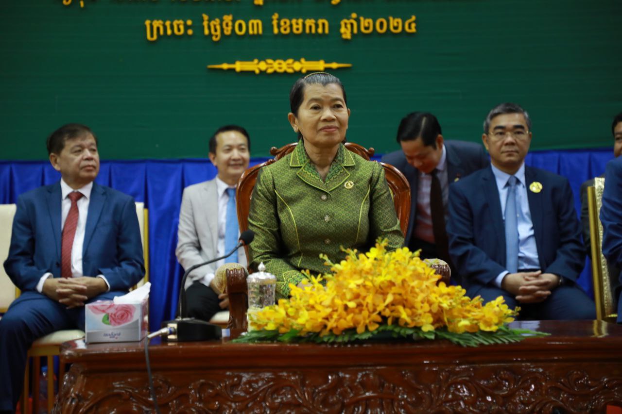 សម្តេចកិត្តិសង្គហបណ្ឌិត ម៉ែន សំអន អញ្ជើញប្រកាសប្រធាន និងអនុ ប្រធានទី១ ក្រុមការងារគណបក្សចុះមូលដ្ឋានខេត្តក្រចេះ