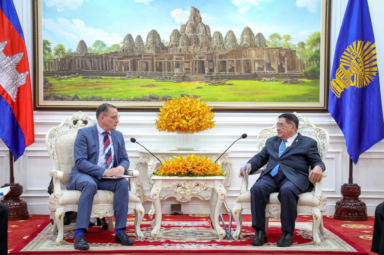 ឯកឧត្ដមកិត្តិសេដ្ឋាបណ្ឌិត ជាម យៀប អរគុណ អាល្លឺម៉ង់ ដែលផ្តល់ជំនួយ ជាបន្តបន្ទាប់ សម្រាប់ការអភិវឌ្ឍសង្គមសេដ្ឋកិច្ចនៅកម្ពុជា