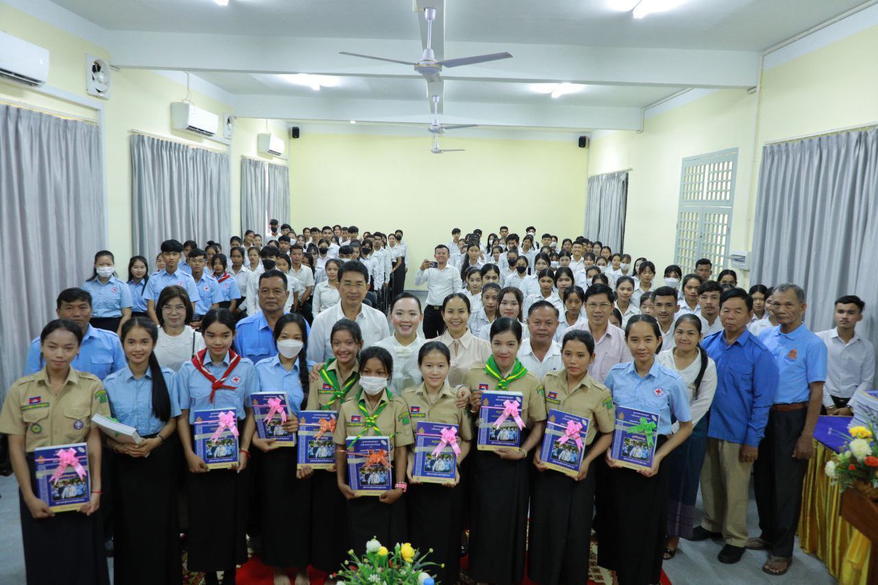 លទ្ធផលការសិក្សាអប់រំកាន់តែប្រសើរឡើងដោយសាររាជរដ្ឋាភិបាលកម្ពុជា តែងតែយកចិត្តទុកដាក់ខ្ពស់ចំពោះវិស័យអប់រំ