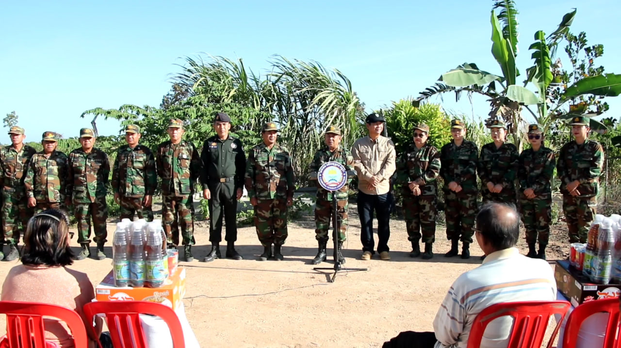 ប្រធានសមាគមអតីតយុទ្ធជនកម្ពុជា ខេត្តកំពង់ធំ នាំយកអំណោយ សម្តេចធិបតី និងលោកជំទាវបណ្ឌិត ទៅចែកជូនគ្រួសារអតីតយុទ្ធជន នៅឃុំក្រយា