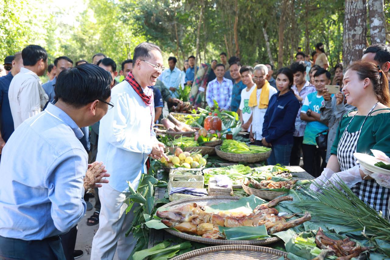 ក្រសួងបរិស្ថាន បង្កើនការដាំដុះឈើបង្កើតគម្របព្រៃឲ្យបាន ៦០ភាគរយ នៅឆ្នាំ២០៥០ និងការធ្វើពាណិជ្ជកម្មកាបូន
