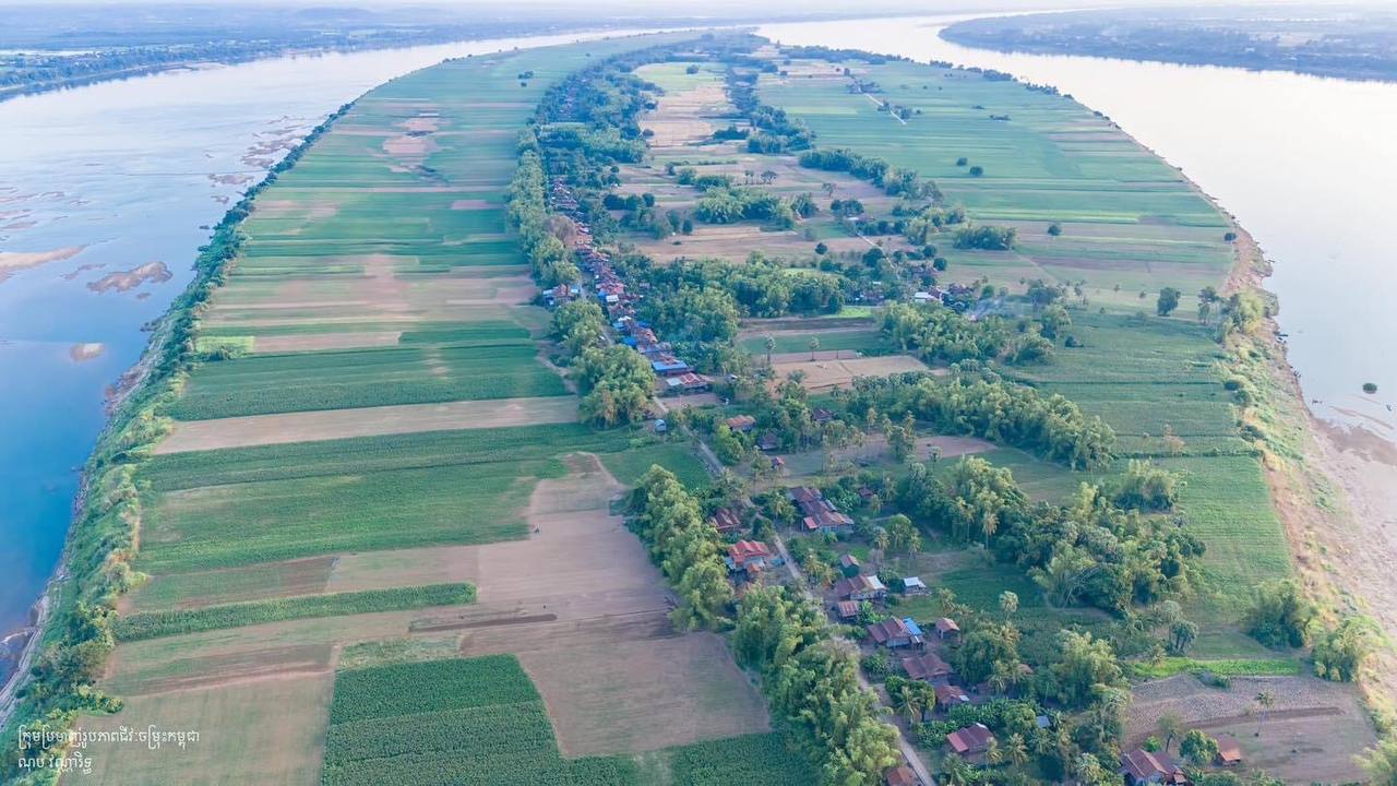 ស្ថានភាពដែលត្រូវវាស់វែង និងចេញបណ្ណកម្មសិទ្ធិជូនដល់បងប្អូនប្រជាពលរដ្ឋនៅភូមិកោះច្រែង ស្រុកចិត្របុរី ខេត្តក្រចេះ