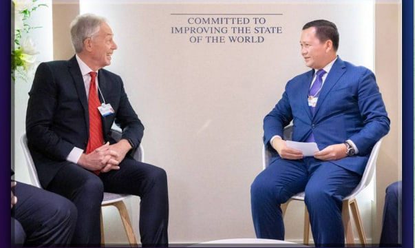 លោក Tony Blair អតីតនាយករដ្ឋមន្ត្រីអង់គ្លេស និងជាប្រធានប្រតិបត្តិនៃវិទ្យាស្ថានបម្រែបម្រួលសកល Tony Blair