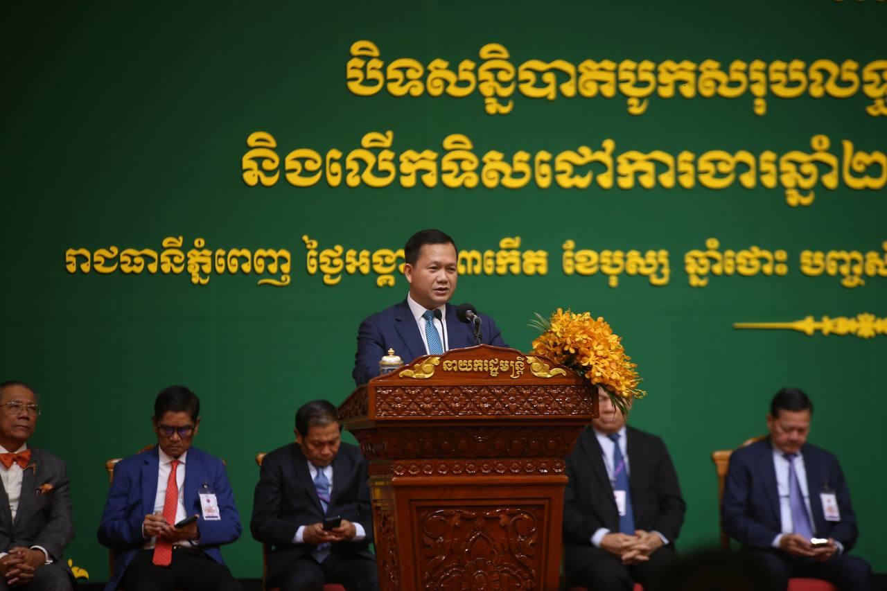 សម្ដេចធិបតី ហ៊ុន ម៉ាណែត ស្នើឱ្យមានការណែនាំ និងចង្អុលបង្ហាញដល់អ្នកសារព័ត៌មានមួយចំនួន ដែលធ្វើសកម្មភាពផ្សាយផ្ទាល់ ត្រូវគោរពសិទ្ធិអ្នកដទៃ