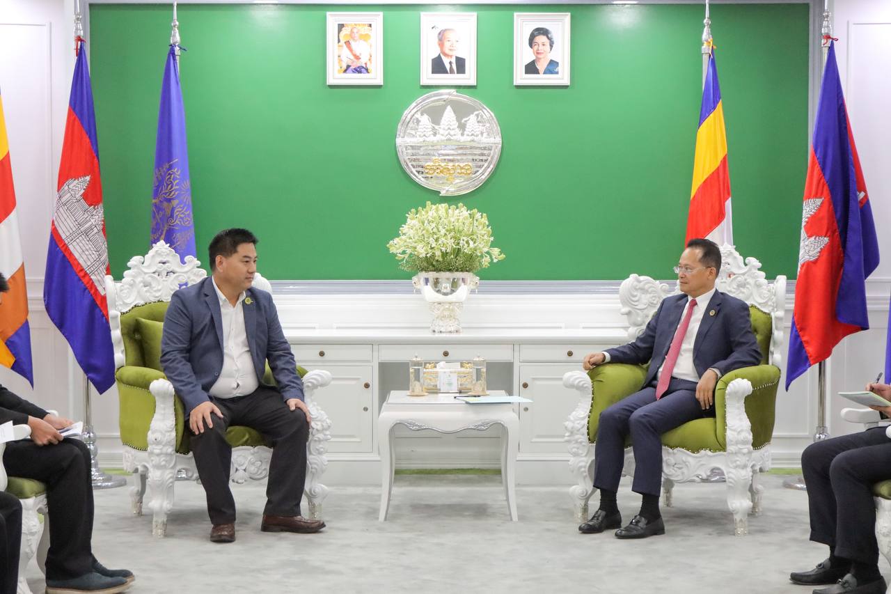 ឯកឧត្តម អ៊ាង សុផល្លែត ៖ ការវិនិយោគល្អ បង្កើនការងារប្រជាសហគមន៍មូលដ្ឋាន និងជួយឱ្យបរិស្ថានស្អាត គឺជាដៃគូអភិវឌ្ឍន៍យូរអង្វែង