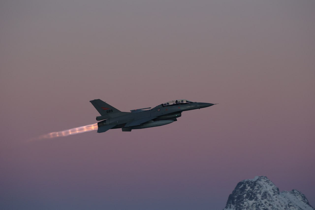 យន្តហោះចម្បាំងអាមេរិក F-16 ធ្លាក់នៅកូរ៉េខាងត្បូង