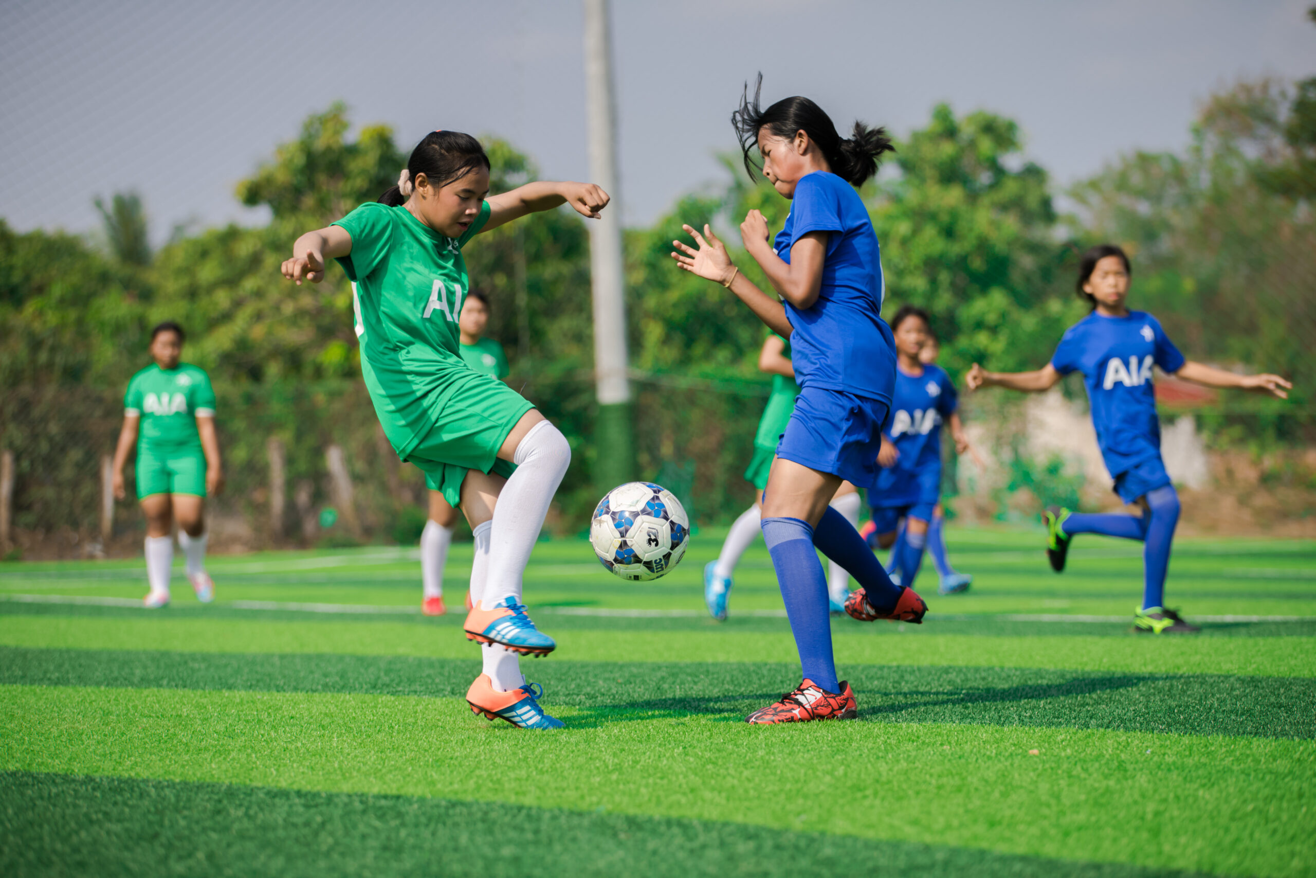 កីឡាករការិនីបាល់ទាត់ខេត្តបន្ទាយមានជ័យ ៣០ក្រុម ចូលរួមប្រកួតបាល់ទាត់ វិលជុំ កុមារ និងយុវជន AIA – ISF Youth League ប្រចាំឆ្នាំ២០២៤