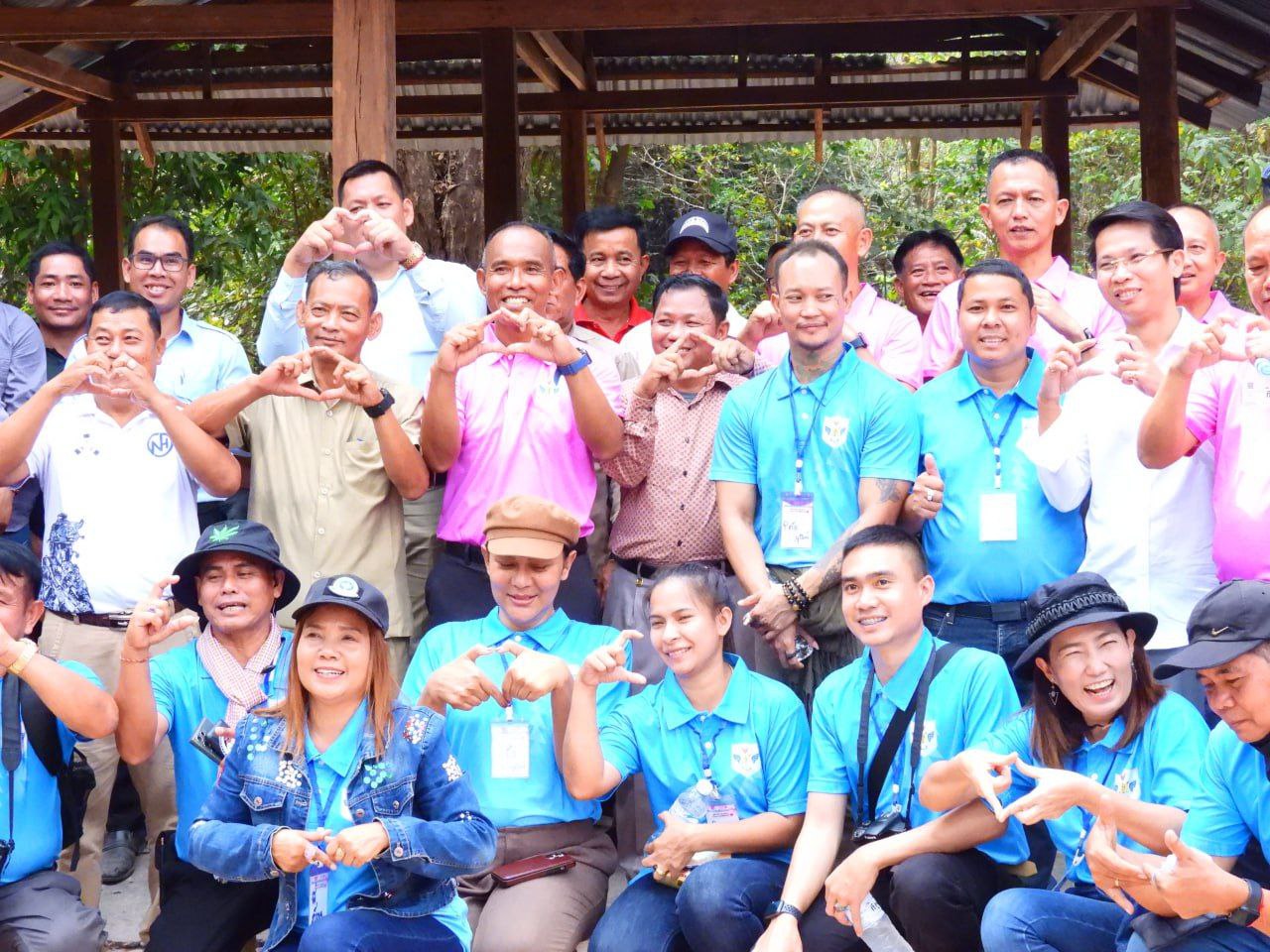 កងទ័ពជួរមុខកម្ពុជា និងកងទ័ពជួរមុខថៃ ជួបគ្នាដើម្បីពង្រឹង ទំនាក់ទំនង