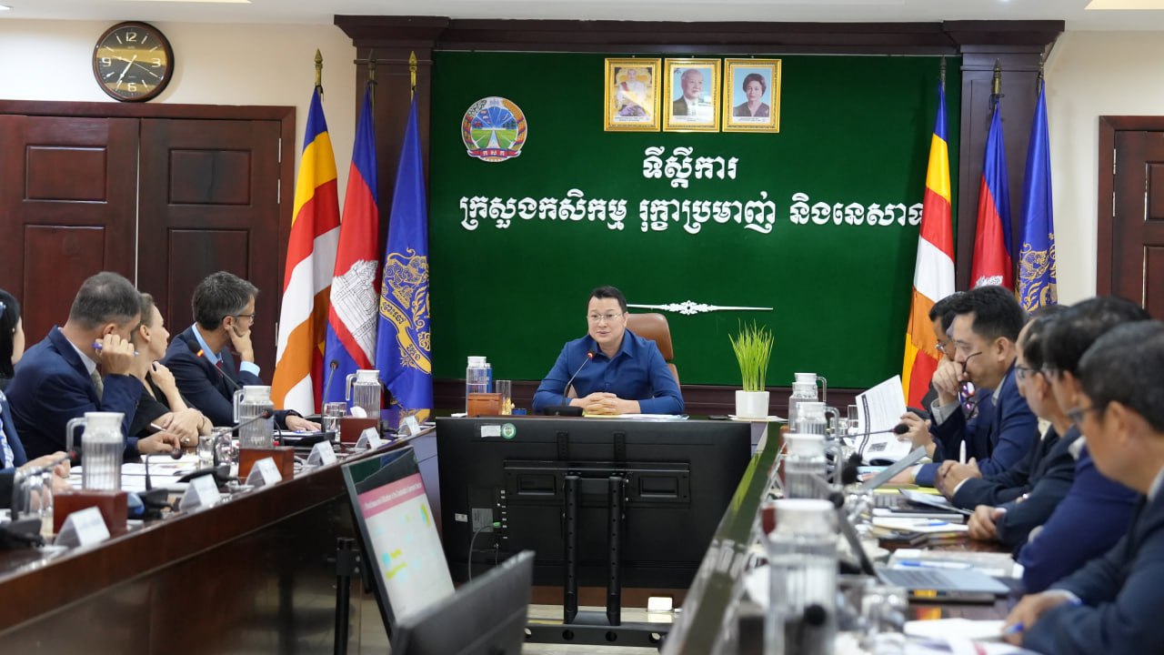 រដ្ឋមន្ត្រីក្រសួងកសិកម្ម ៖ វិស័យកាត់ដេរ និងកសិកម្ម ដើរតួនាទីសំខាន់ក្នុងការលើកស្ទួយសេដ្ឋកិច្ចជាតិ