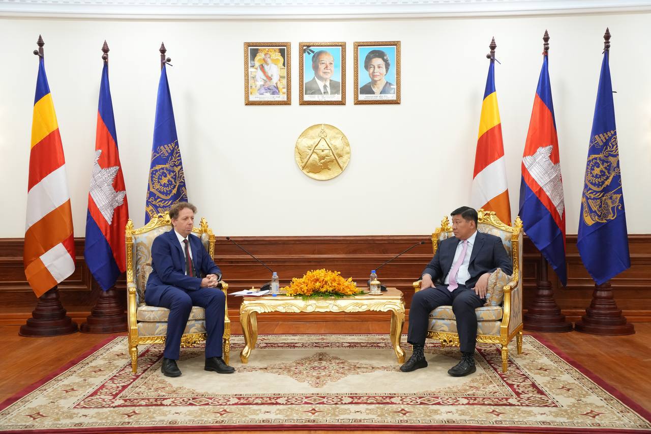 កម្ពុជា ស្នើសហភាពអឺរ៉ុប ពិនិត្យលទ្ធភាពធ្វើកិច្ចសហប្រតិបត្តិការលើការងារចុះបញ្ជីដីធ្លីទូទាំងប្រទេស និងការរៀបចំស្តង់ដារសំណង់នៅកម្ពុជា