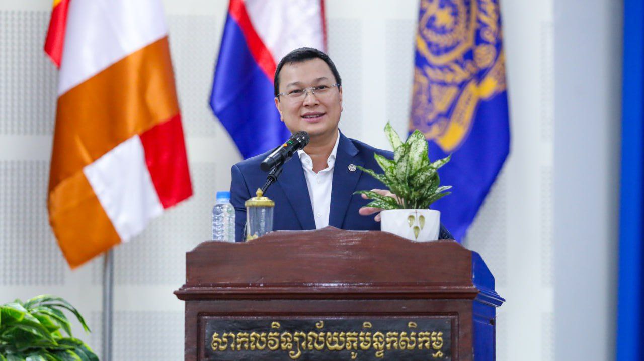 រដ្ឋមន្ត្រីក្រសួងកសិកម្ម ៖ មន្ត្រីរាជការ គឺត្រូវបម្រើប្រជាពលរដ្ឋដោយឧត្តមគតិ និងស្មារតីទទួលខុសត្រូវ