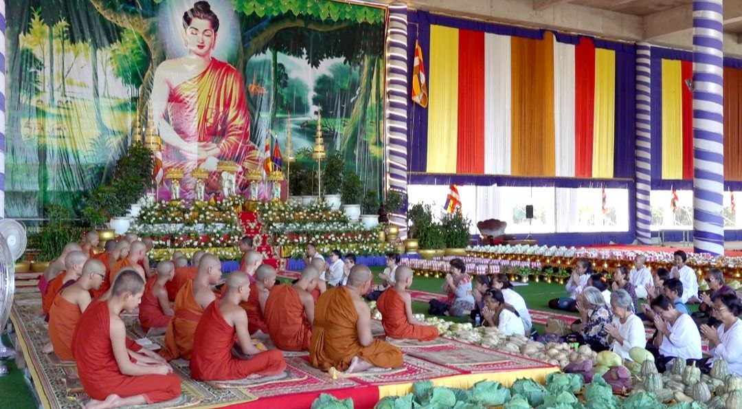 ព្រះសង្ឃ និងប្រជាពលរដ្ឋ នៅខេត្ដសៀមរាប សប្បាយរីករាយ អនុមោទនា ក្នុងពិធីបុណ្យ មាឃបូជា