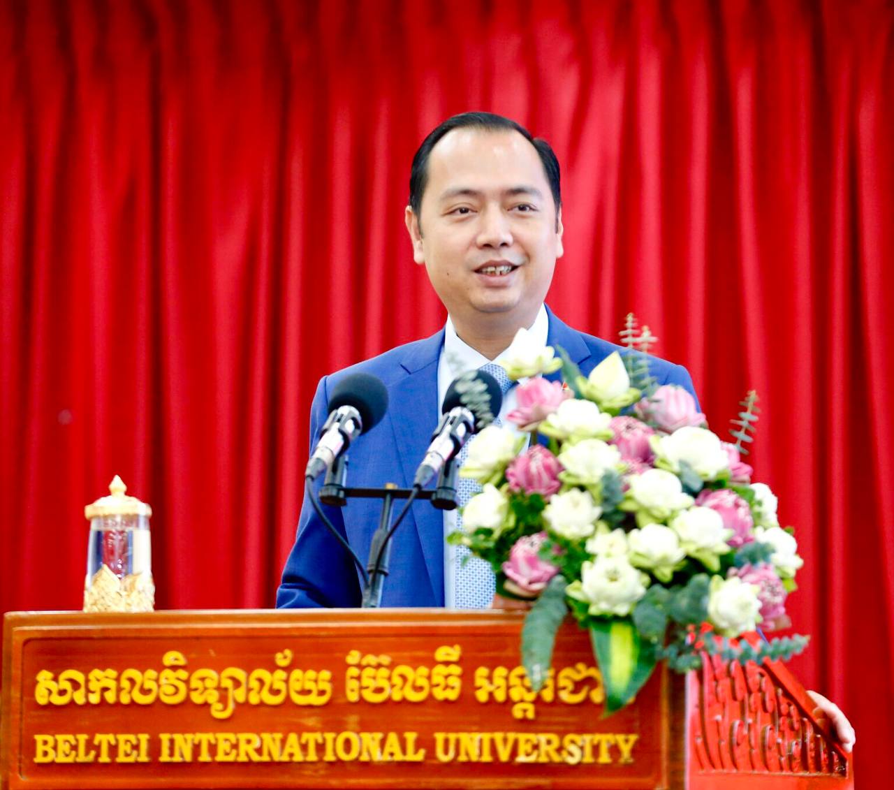 ហ្វេសប៊ុក និងតិកតុក ធ្វើឱ្យសូម្បី វេបសាយ ក៏ធ្លាក់ចុះចំនួនមើលផ្ទាល់ផងដែរកុំថាឡើយប្រព័ន្ធផ្សព្វផ្សាយបុរាណ