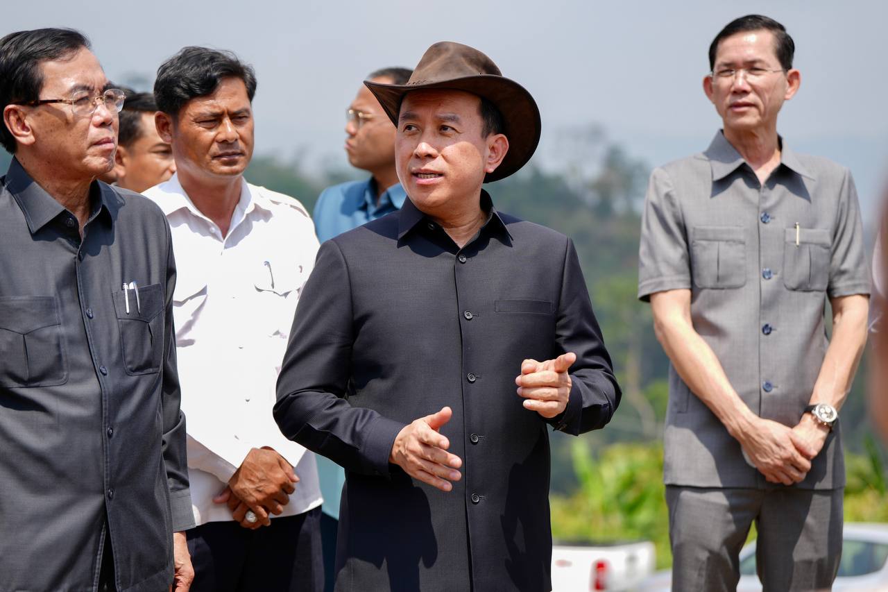 ឯកឧត្តមរដ្ឋមន្រ្តី ហួត ហាក់ អញ្ជើញចុះត្រួតពិនិត្យទីតាំងជាក់ស្តែង នៃគម្រោងអភិវឌ្ឍន៍ ទេសចរណ៍ផ្សារភ្ជាប់នឹងធម្មជាតិរបស់លោកស្រី ស៊ឹង សុខអាង ក្នុង ខេត្តពោធិ៍សាត់