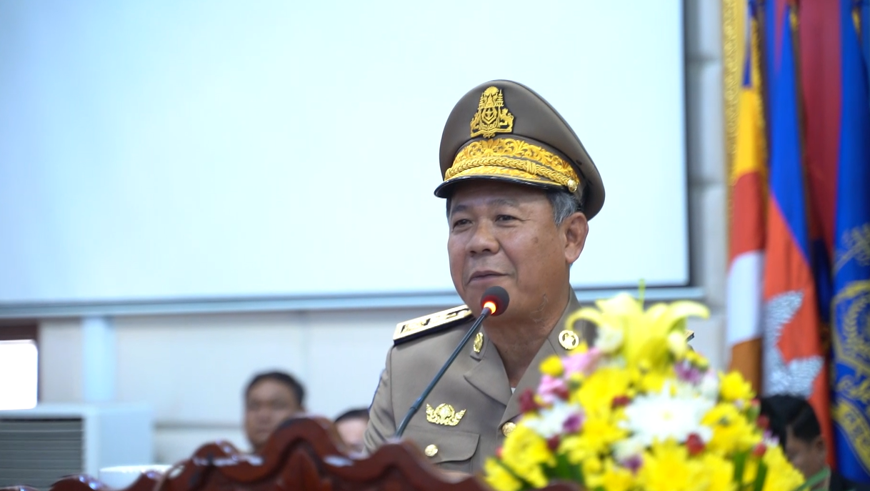 អភិបាលខេត្តបន្ទាយមានជ័យ រំលឹកឱ្យមន្ត្រីរាជការស៊ីវិល ទាំងអស់ ត្រូវធ្វើតេស្តគ្រឿងញៀន