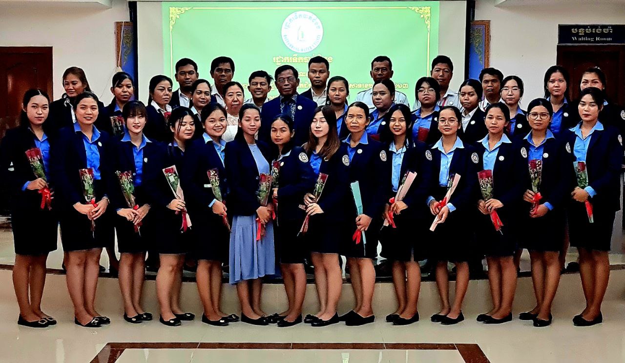 អគ្គនាយករដ្ឋាករទឹកបាត់ដំបងកោតសរសើរ លើកទឹកចិត្ត និង ជំរុញឱ្យស្រ្តី អភិវឌ្ឍសមត្ថភាពផ្នែកបច្ចេកវិទ្យាឌីជីថល