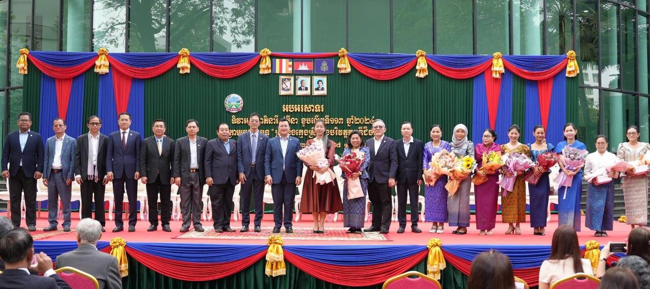 ឯកឧត្តម ឌិត ទីណា ៖ ការចូលរួមរបស់ស្រ្តីពិតជាមានសារសំខាន់ណាស់ក្នុងការរួមចំណែកអភិវឌ្ឍសង្គមជាតិ