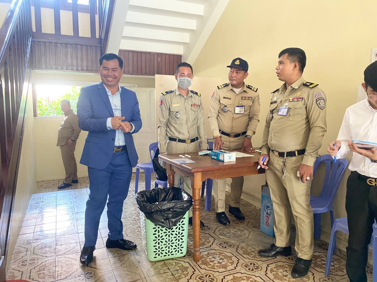មន្ត្រីរាជការទាំងអស់ចំណុះឱ្យរដ្ឋបាលរាជធានី ត្រូវបានពិនិត្យទឹកនោម ដើម្បីស្វែងរកសារធាតុញៀនក្នុងខ្លួន