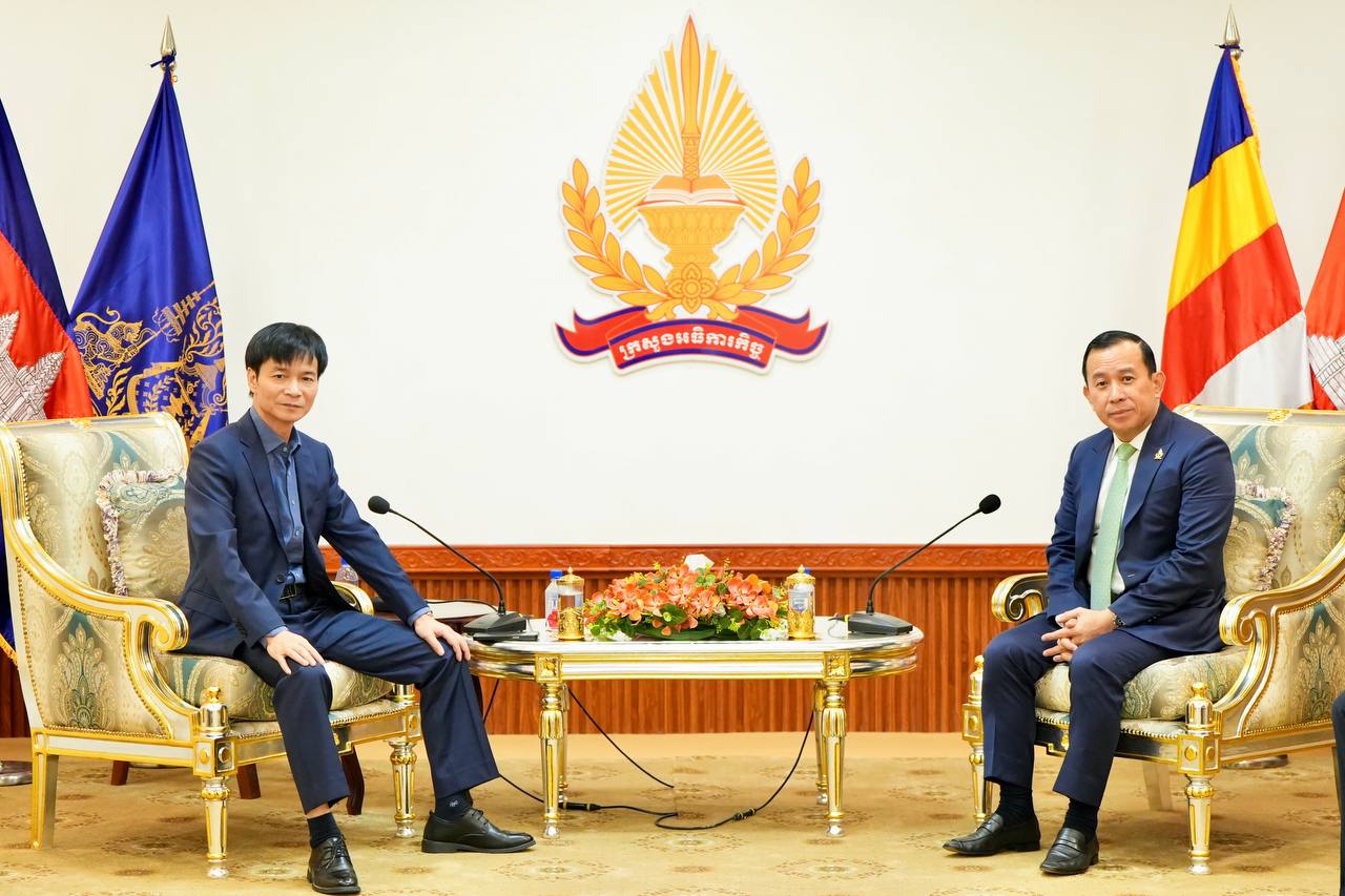 ឯកឧត្តមរដ្ឋមន្រ្តី ហួត ហាក់ ៖ កត្តាសុខសន្តិភាព ស្ថេរភាពនយោបាយ ធ្វើឱ្យអ្នកវិនិយោគធំៗ ជ្រើសរើស កម្ពុជា ជាគោលដៅក្នុងការវិនិយោគ
