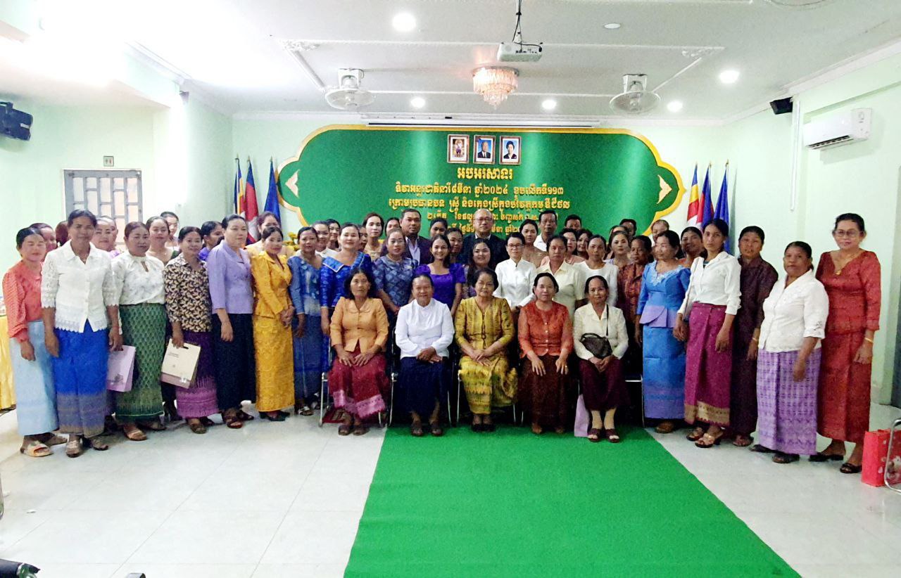ឯកឧត្តមបណ្ឌិត សម តារា ស្នើដល់ស្ត្រីត្រូវសិក្សារៀនសូត្របន្ថែម ដើរឲ្យទាន់បរិវត្តកម្មឌីជីថល ដើម្បីប្រយោជន៍ដល់ខ្លួនឯង និងសង្គមជាតិ