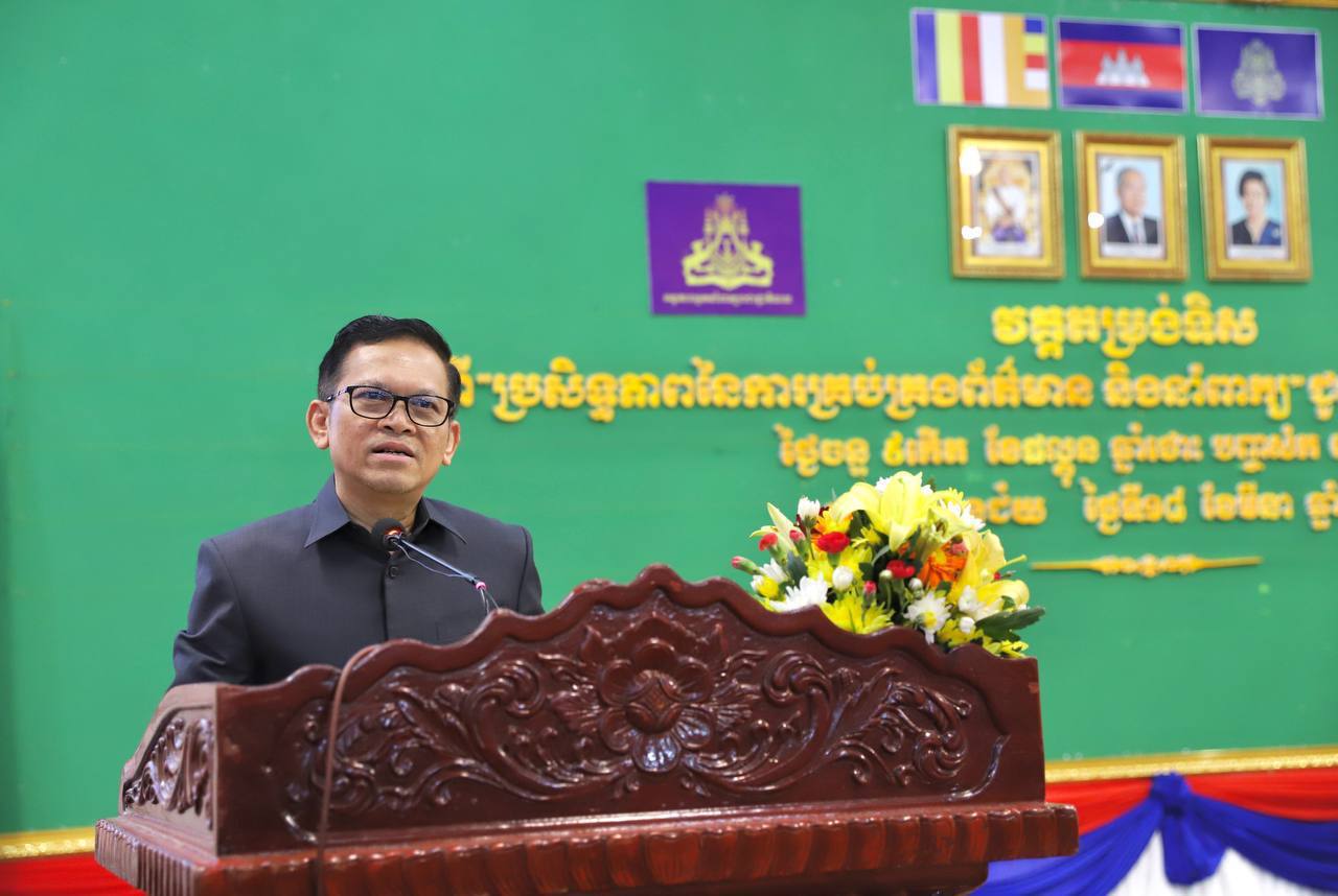 ប្រធានអង្គភាពអ្នកនាំពាក្យរាជរដ្ឋាភិបាល ប្រាប់ដល់អ្នកនាំពាក្យ រដ្ឋបាលខេត្តបន្ទាយមានជ័យពីការដែលត្រូវធ្វើឱ្យបានរហ័ស