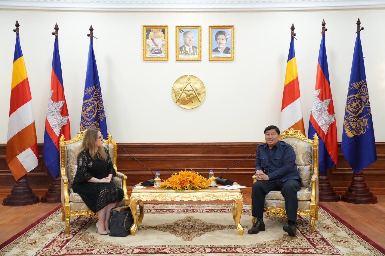 ប្រតិភូទីប្រឹក្សាដោះស្រាយវិវាទ (CAO) ឈ្វេងយល់ ពីគោលនយោបាយរៀបចំដែនដី និងការចុះបញ្ជីដីធ្លីនៅកម្ពុជា
