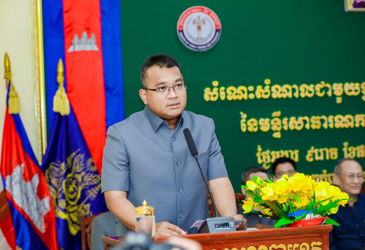 រដ្ឋមន្រ្តីសាធារណការ អញ្ជើញជួបជាមួយបុគ្គលិក មន្ត្រីរាជការ នៃមន្ទីរសាធារណការខេត្តកំពង់ចាម