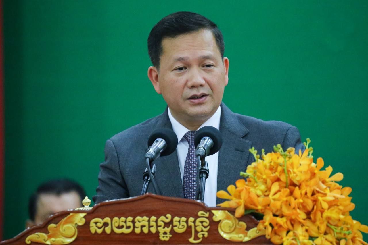 សម្តេចធិបតី ហ៊ុន ម៉ាណែត ណែនាំក្រសួងអប់រំ សាកល្បងសាលាបឋមសិក្សាយ៉ាងហោច ៥០ ដើម្បីពង្រឹងគុណភាពការសិក្សារបស់សិស្ស