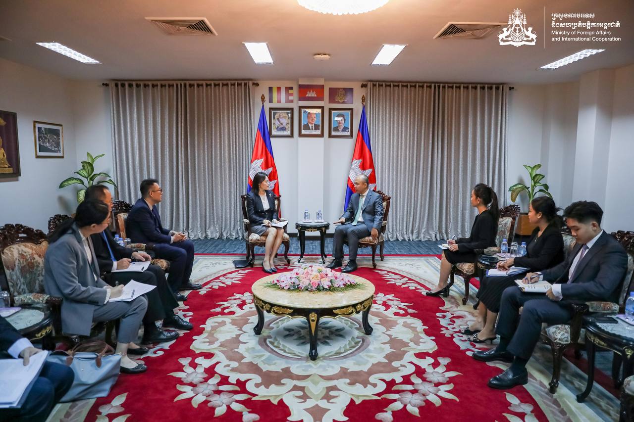 មន្ត្រីកាទូតកម្ពុជា-ចិន ពិភាក្សាគ្នាលើវិស័យសក្តានុពល ក្នុងភាពជាដៃគូយុទ្ធសាស្រ្ត គ្រប់ជ្រុងជ្រោយអាស៊ាន-ចិន