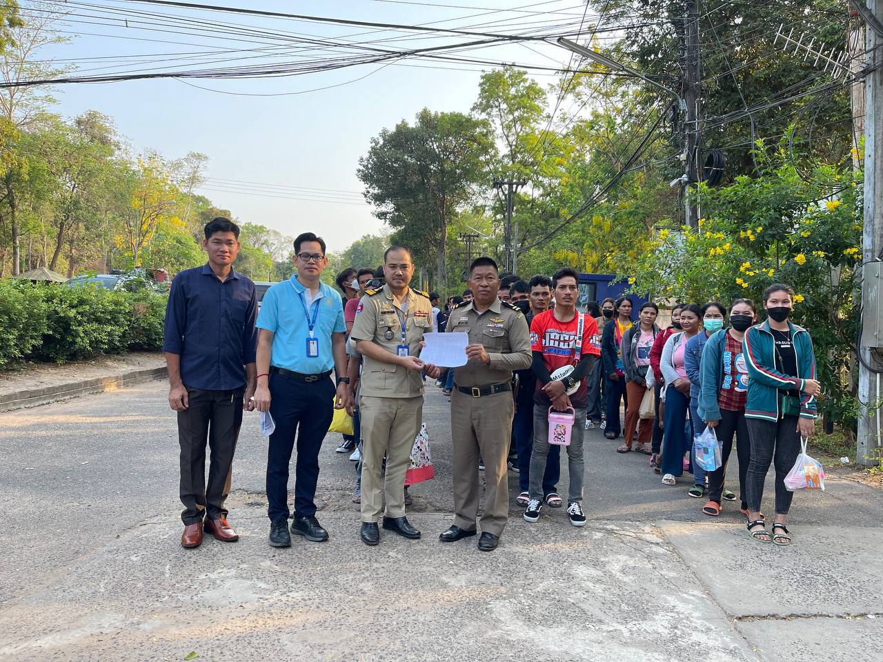 ពលករខ្មែរ២០ម៉ឺននាក់សម្រុកចូលស្រុក ត្រៀមជួបគ្នាថ្ងៃសង្ក្រាន្ត