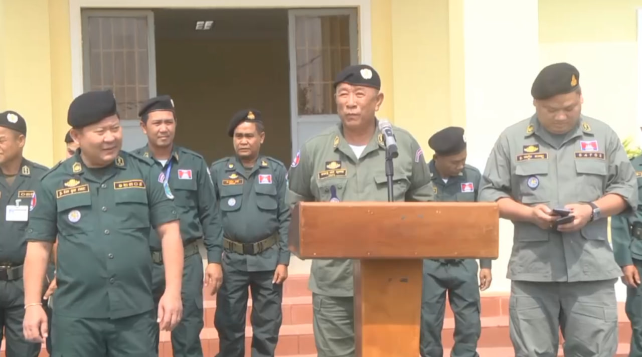 ឯកឧត្តមអគ្គស្នងការរងចុះសុខទុក្ខកងកម្លាំងនគរបាលការពារព្រំដែនក្នុងឱកាសបុណ្យចូលឆ្នាំថ្មី
