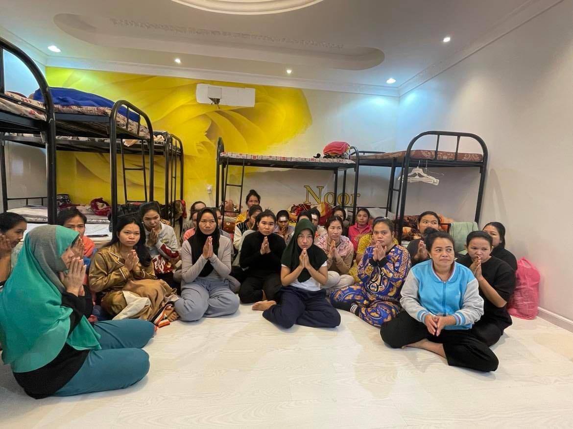 បន្ទាប់ពីមានការអំពាវនាវ៖ ក្រសួងការងារ និងក្រសួងការបរទេស ជួយអន្តរាគមន៍ប្រជាពលរដ្ឋខ្មែរចំនួន៧៨នាក់ ដែលបានចាញ់បោកមេខ្យល់នាំទៅធ្វើការនៅប្រទេសអារ៉ាប់ប៊ីសាអូឌីត