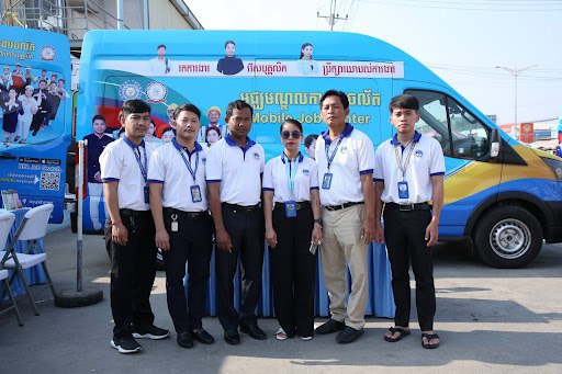 ក្រសួងការងារចុះផ្សព្វផ្សាយពីឱកាសការងារដល់សិស្សនិស្សិតតាមគ្រឹះស្ថានសិក្សានៅរាជធានីភ្នំពេញ