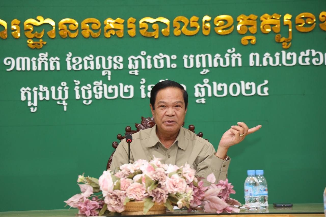 មួយខែទៀតបើគ្មានភ្លៀង កម្ពុជានឹងខ្វះទឹកធ្ងន់ធ្ងរ ស្ទឹង បឹង ដៃទន្លេផ្តើមរីងខះ