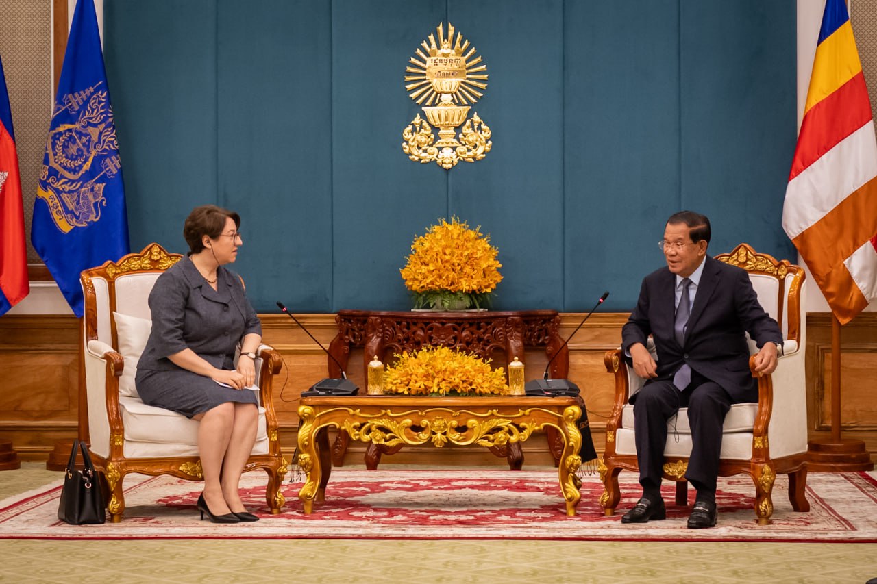 សម្ដេតេជោ ហ៊ុន សែន អនុញ្ញាតឲ្យទូតតួរគី ប្រចាំកម្ពុជា ចូលជួបសំដែងការគួរសម និងពិភាក្សាការងារ នៅវិមានព្រឹទ្ធសភា
