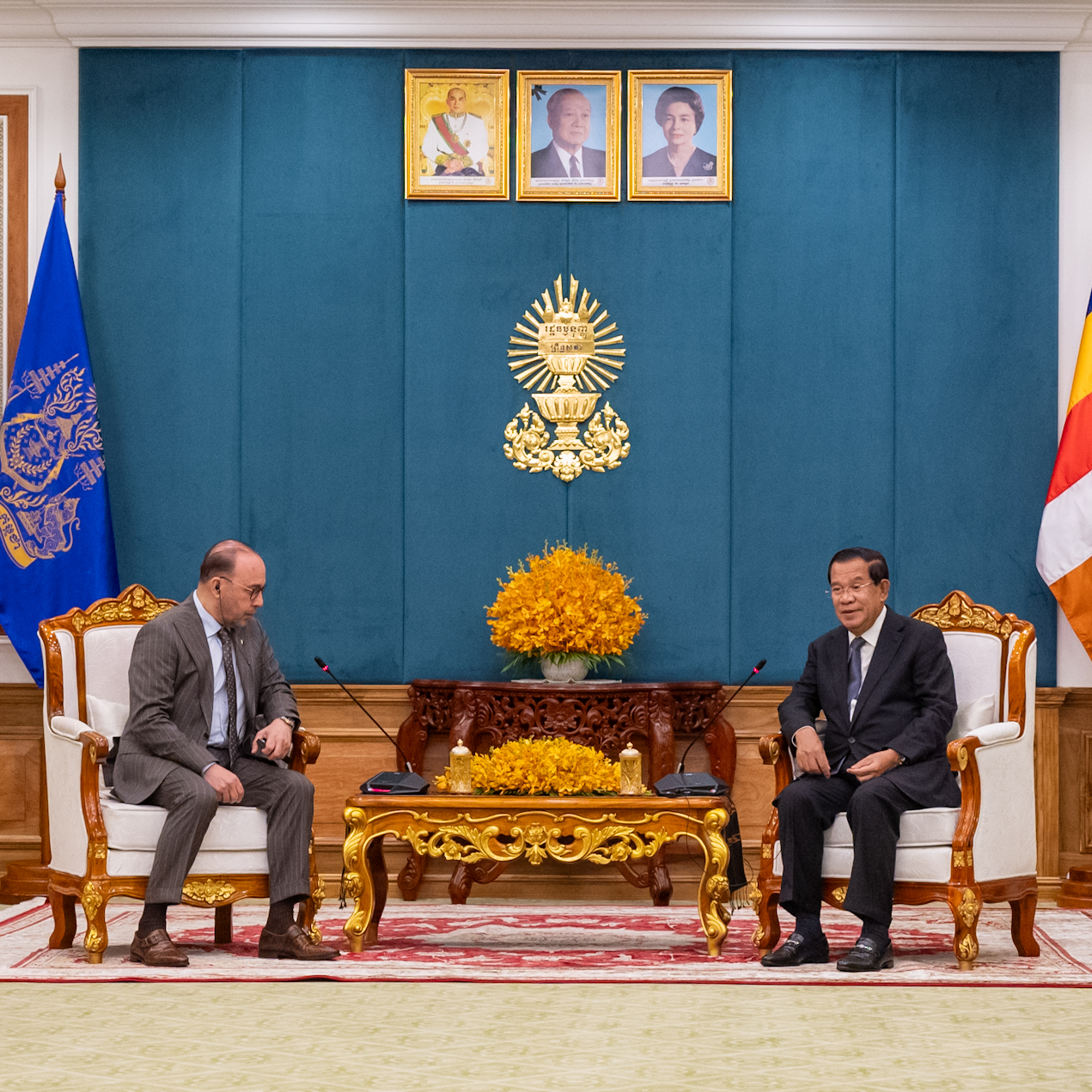 សម្ដេចតេជោ ហ៊ុន សែន រំលឹកដល់ ឯកអគ្គរាជទូតកាតា ថា កាតា គួរតែចាប់ផ្ដើមហោះហើរឡើងវិញនូវ Qatar Airline បន្ទាប់ពីបានផ្អាកដំណើរការដោយសារកូវីដកន្លងទៅ