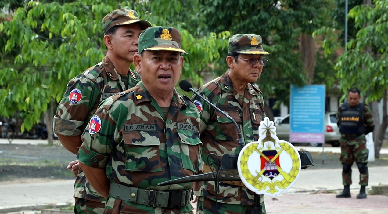 តំបន់ប្រតិបត្តិការសឹករងកំពង់ធំផ្សព្វផ្សាយសភាពការណ៍ថ្មី និងប្រគល់ភារកិច្ចជូនដល់កងកម្លាំង