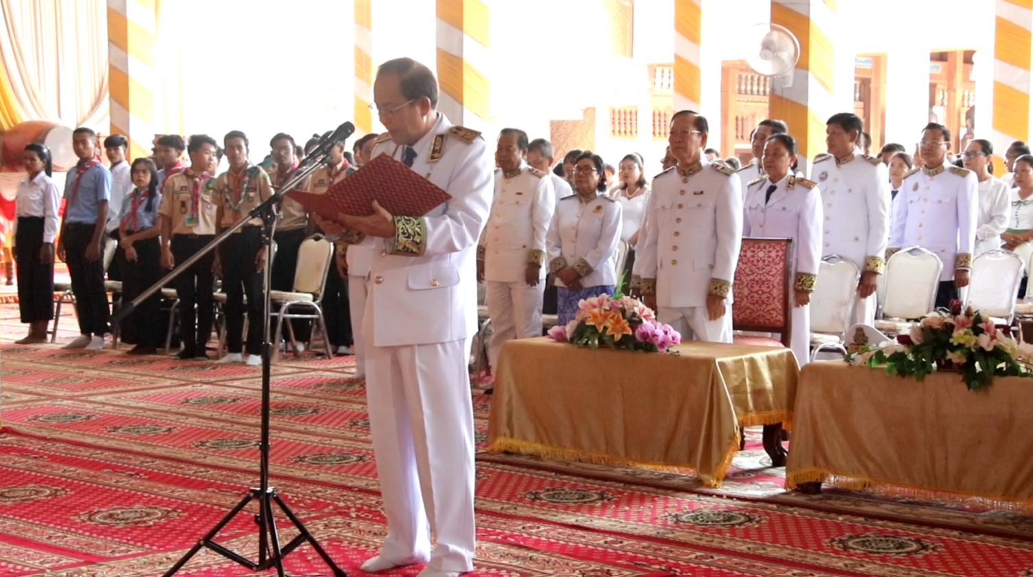 មេបញ្ជាការតំបន់ប្រតិបត្តិការសឹករងខេត្តកំពង់ធំដឹកនាំនាយ ទាហាន ចូលរួមព្រះរាជបុណ្យចម្រើនព្រះជន្មព្រះករុណាព្រះមហាក្សត្រកម្ពុជា