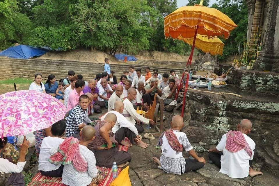 អ្នកស្រុកអង្គរបួងសួងសុំទឹកភ្លៀង រំដោះគ្រោះទុរ្ភិក្ស