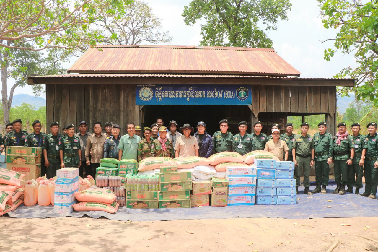 អភិបាលខេត្តរតនគិរី ប្រាប់កងកម្លាំងការពារព្រំដែន កម្ពុជា-វៀតណាម ត្រូវពង្រឹងការទប់ស្កាត់ និងការពារធនធានធម្មជាតិ ដើម្បីធានាប្រសិទ្ធភាព នៃកិច្ចការពារបរិស្ថាន និងការគ្រប់គ្រងធនធានធម្មជាតិ